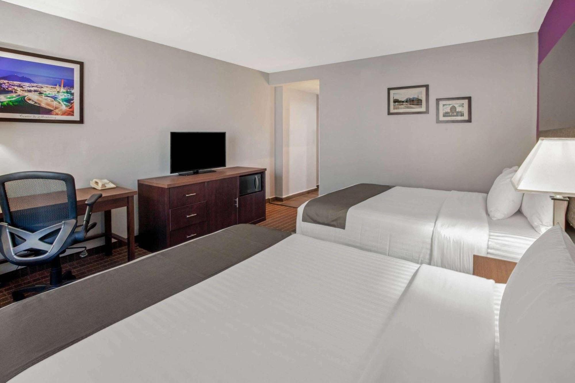 Chn Hotel Monterrey Norte, Trademark Collection By Wyndham Екстериор снимка